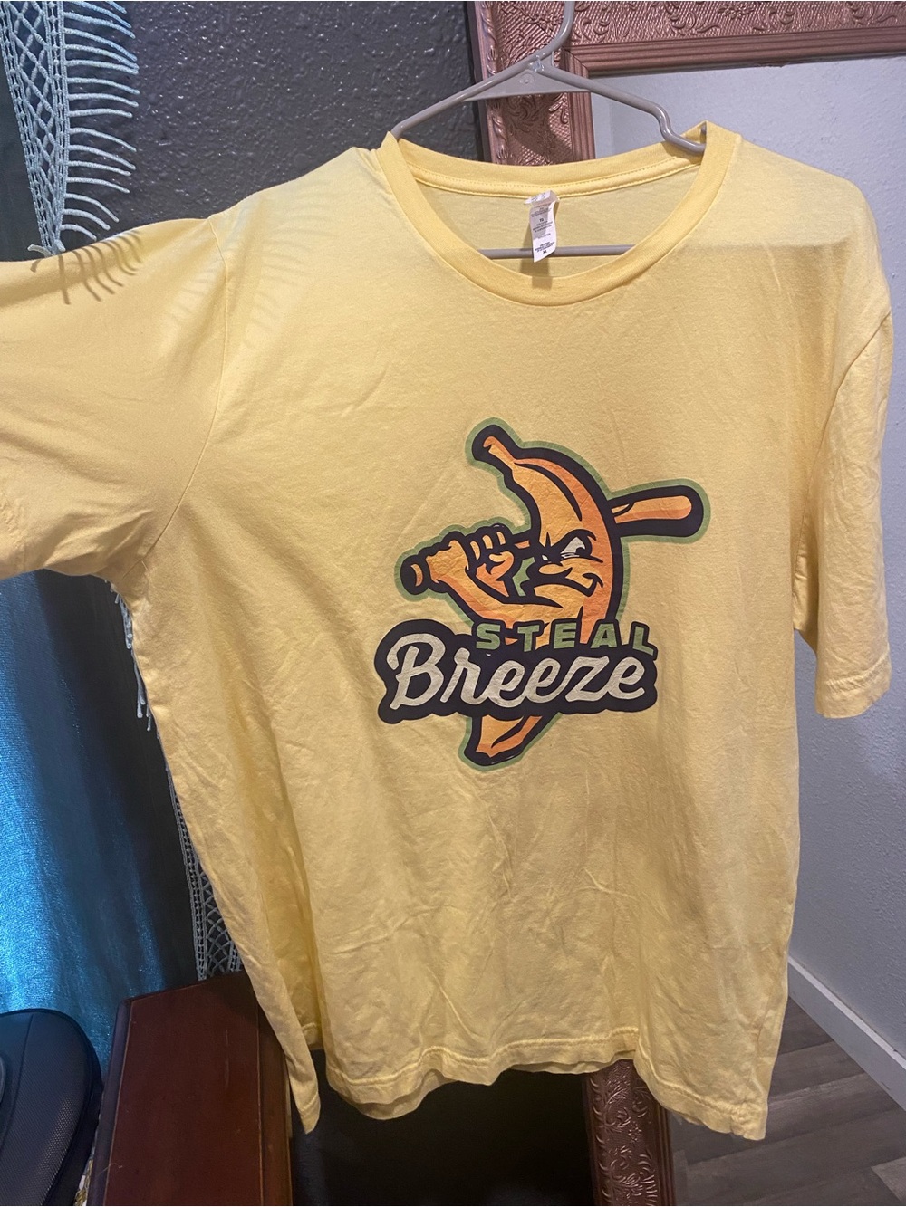 Steal Breeze Yellow Graphic Tee - Men - Picture 3 of 5